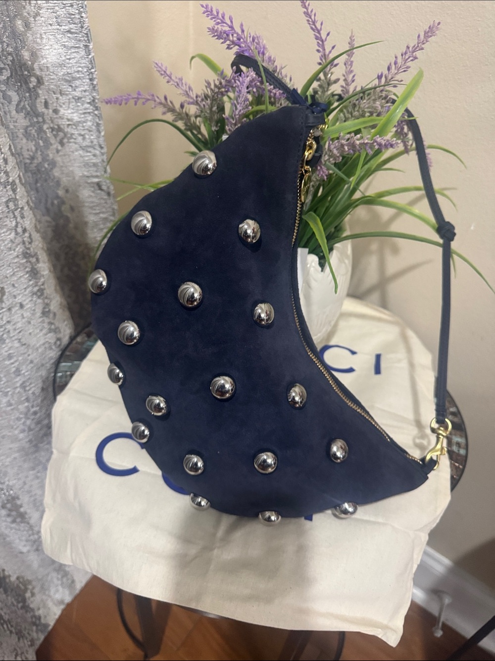 Clare . V Lune Shoulder Bag
Clare V. - Picture 3 of 17